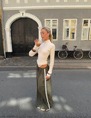 Kaki Bukse med Hvite Striper
